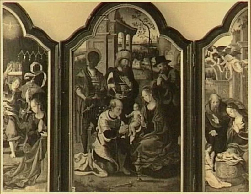 Annuncio (a sinistra), Adorazione dei Magi (al centro), la nascita (a destra)